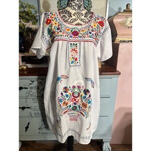 Mexican Traditional Folk Dress Oaxaca Handmade White Floral Short. Sz Large.